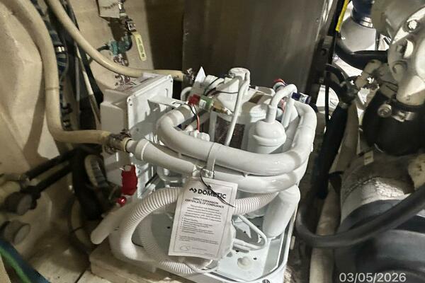 42' Grand Banks starboard air conditioning unit