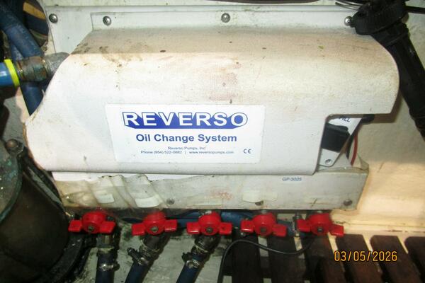 42' Grand Banks oil change system