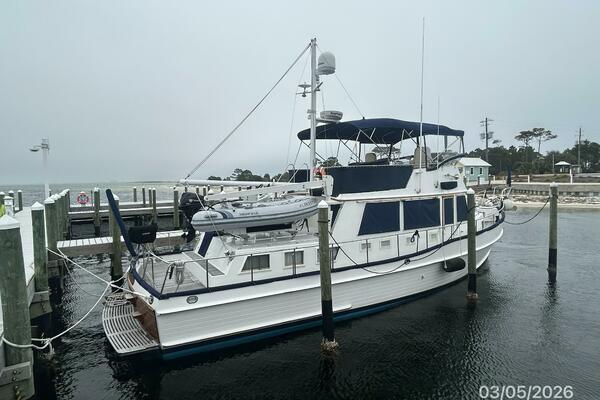 42' Grand Banks starboard aft profile