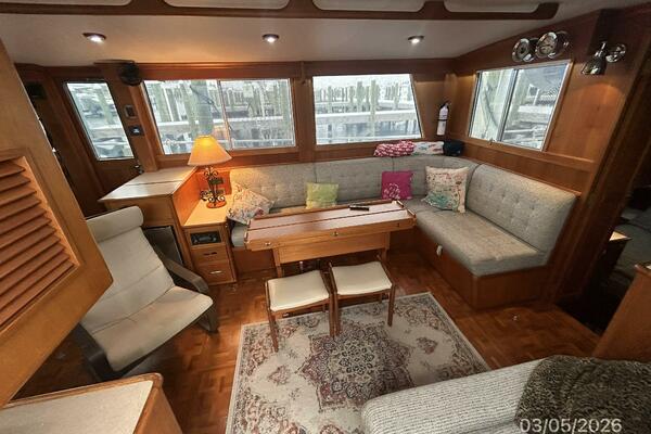 42' Grand Banks salon starboard