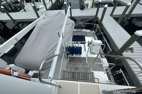 42' Grand Banks trunk cabin aft