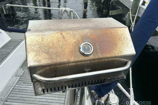 42' Grand Banks BBQ grill