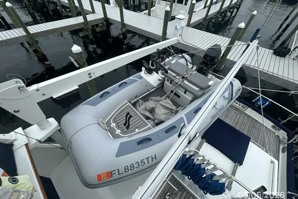 42' Grand Banks tender1