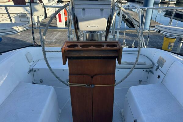 1995 Catalina 320 Study Hull