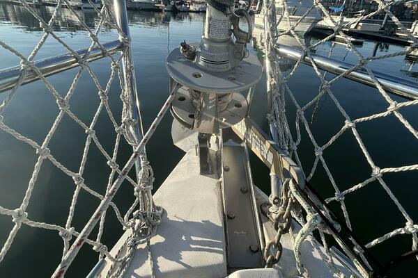 1995 Catalina 320 Study Hull