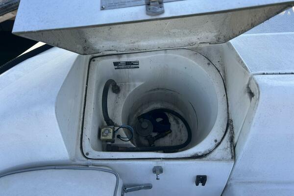 1995 Catalina 320 Study Hull