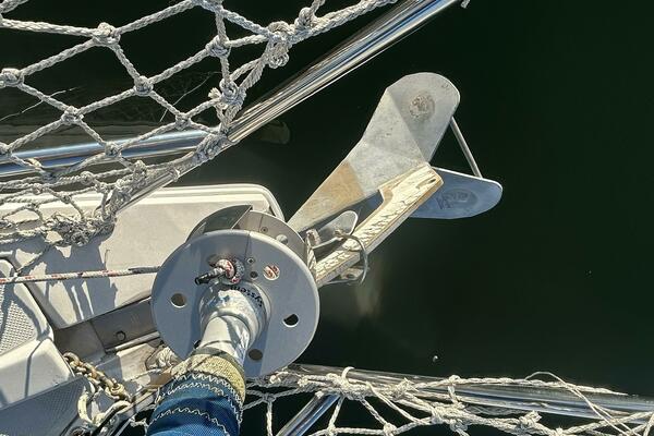 1995 Catalina 320 Study Hull