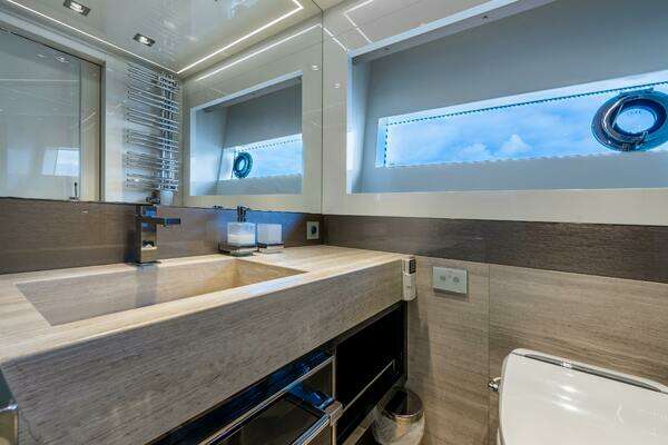 Dominator Yachts Dominator Ilumen Yacht For Sale
