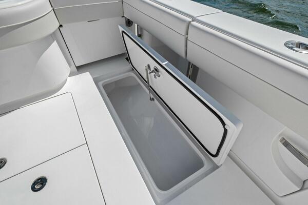 Valhalla Boatworks V 37 (58)