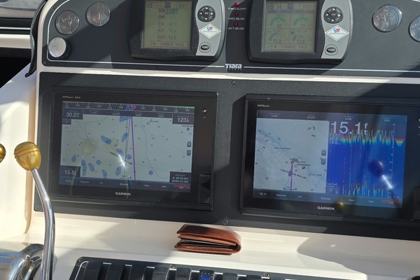 2006 Tiara Yachts 36