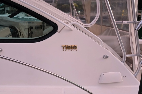 2006 Tiara Yachts 36