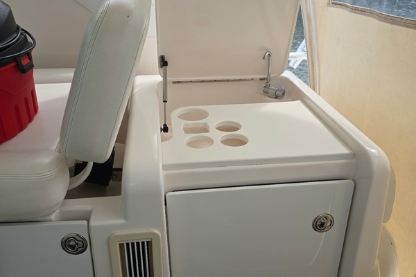 2006 Tiara Yachts 36