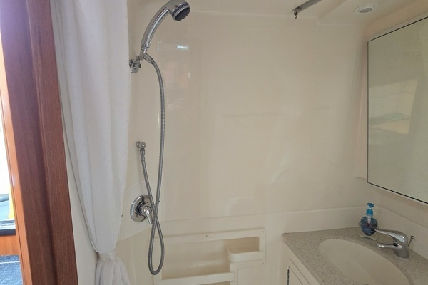 2006 Tiara Yachts 36