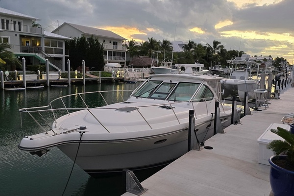 2006 Tiara Yachts 36