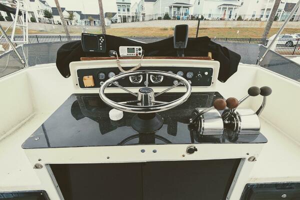 35ft Chris Craft Yacht For Sale