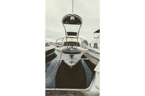 Photo of the 1969 Chris-Craft 35 Commander