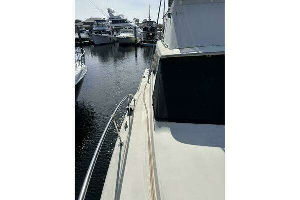 Photo of the 1969 Chris-Craft 35 Commander