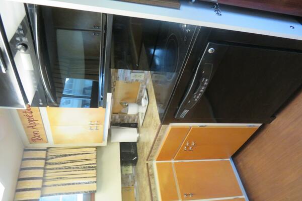 RIVE  GAUCHE 58ft Hatteras Yacht For Sale