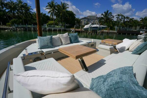 60ft De Antonio Yacht For Sale