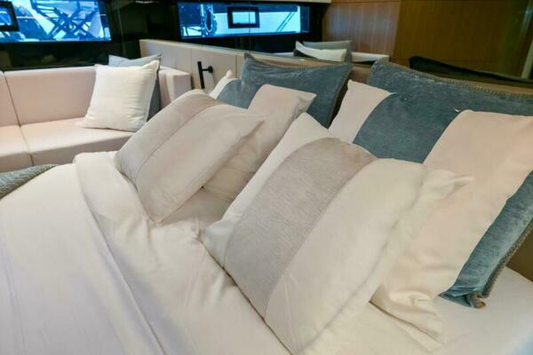 60ft De Antonio Yacht For Sale