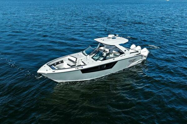 2023 Monterey 385 SS - Profile