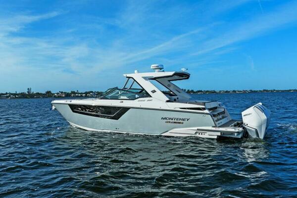 2023 Monterey 385 SS - Profile