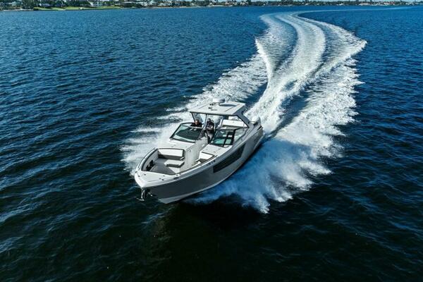 2023 Monterey 385 SS - Profile