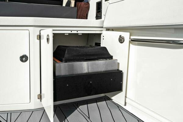 2023 Monterey 385 SS - Storage 