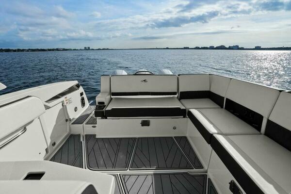 2023 Monterey 385 SS - Aft Deck Seating