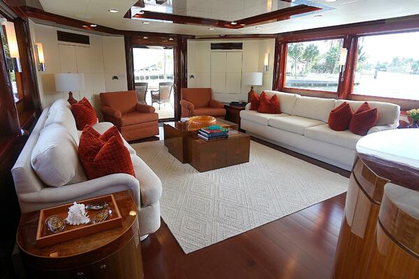 ROBIN S NEST 102ft Ocean Alexander Yacht For Sale