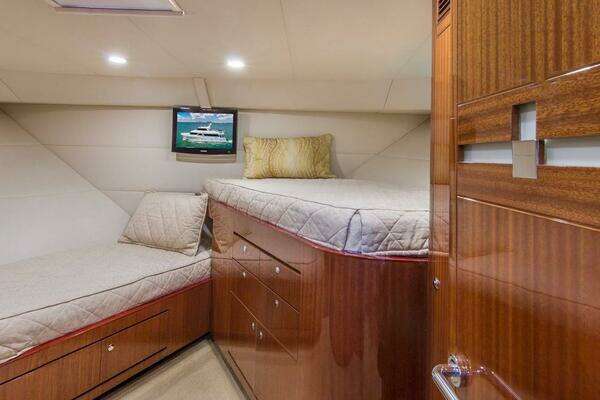 2008 Ocean Alexander 102