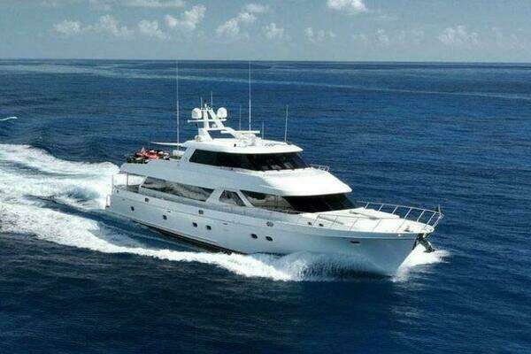 102-ft-Ocean Alexander-2008-100 Skylounge Megayacht-ROBIN'S NEST-Fort Lauderdale Florida United States yacht for sale