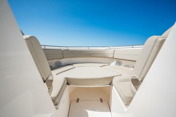 WAIKIKI 32ft Pursuit Yacht For Sale