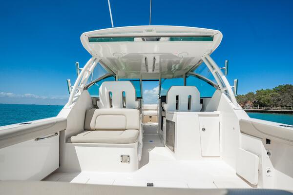 WAIKIKI 32ft Pursuit Yacht For Sale