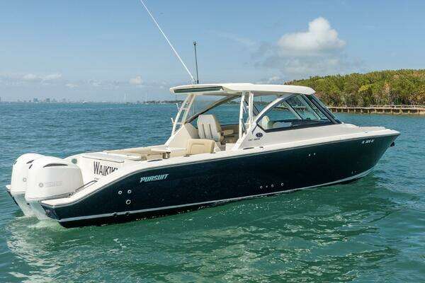 32-ft-Pursuit-2017-DC 325-WAIKIKI Coral Gables Florida United States  yacht for sale