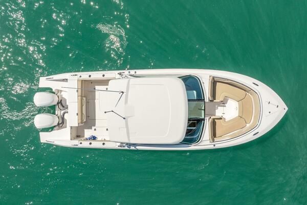 WAIKIKI 32ft Pursuit Yacht For Sale