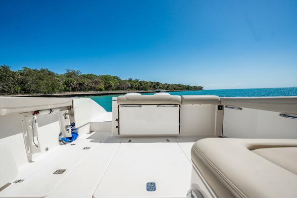 WAIKIKI 32ft Pursuit Yacht For Sale