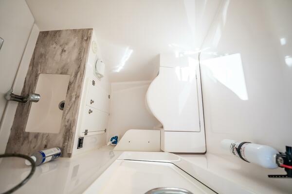 WAIKIKI 32ft Pursuit Yacht For Sale