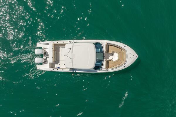 WAIKIKI 32ft Pursuit Yacht For Sale