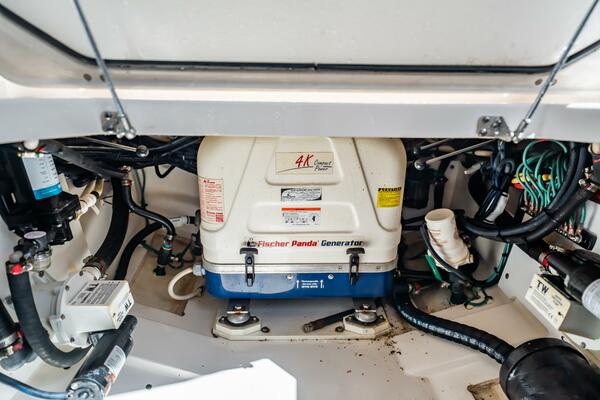 WAIKIKI 32ft Pursuit Yacht For Sale