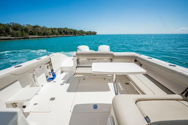 WAIKIKI 32ft Pursuit Yacht For Sale