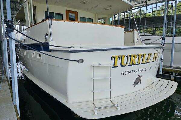 Photo of the 1975 Hatteras 58 LRC "Turtle IV"