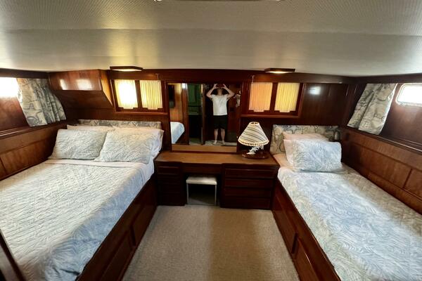Turtle IV 58ft Hatteras Yacht For Sale