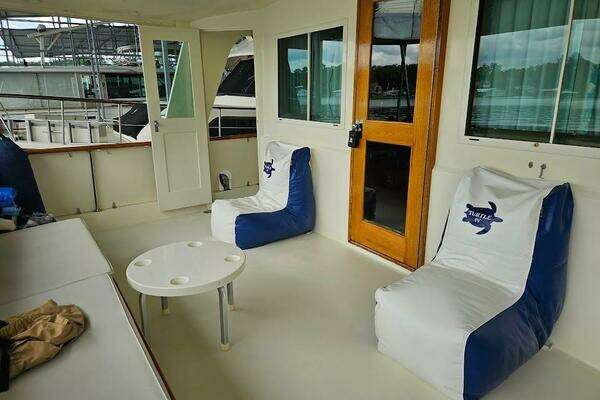 Hatteras 58 LRC Yacht For Sale