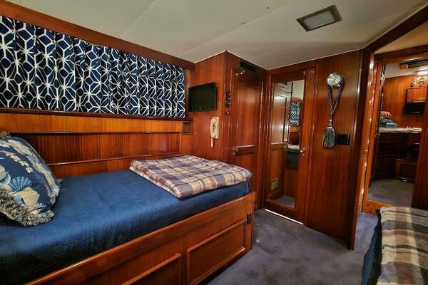 Turtle IV 58ft Hatteras Yacht For Sale
