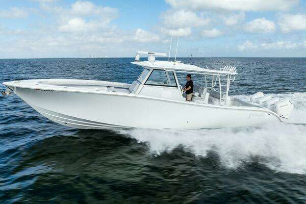 2024 Yellowfin 42
