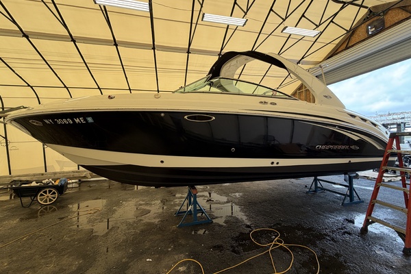 27ft Chaparral Yacht For Sale
