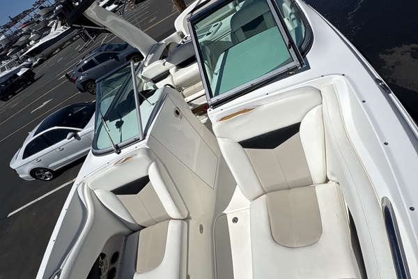 27ft Chaparral Yacht For Sale