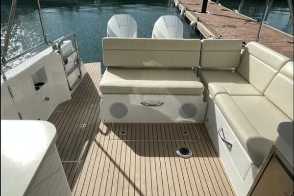 Lucky Boys 38ft MJM Yacht For Sale