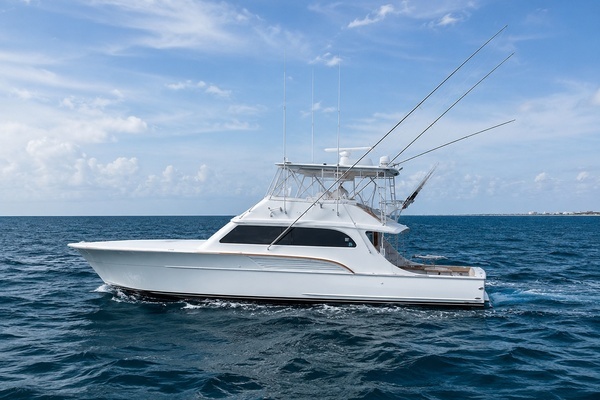 Photo of the 2001 Buddy Davis SPORTFISH "Salty Bonz"